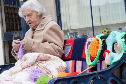 世界最老的藝術家，104歲老奶奶親手編織她的小鎮！