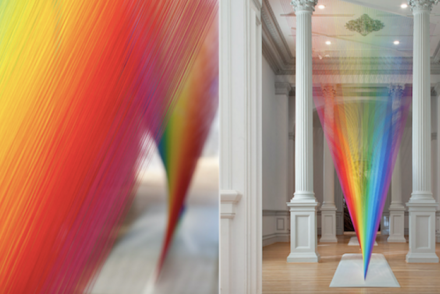 你碰過彩虹嗎？墨西哥藝術家用針線打造出『有形』光譜