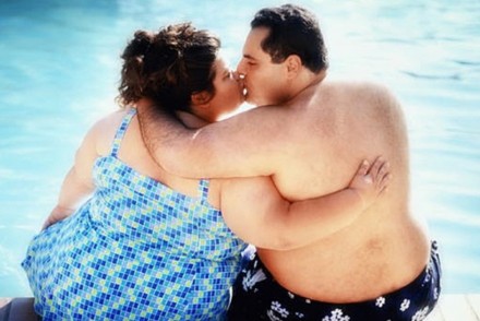 美國研究證實「越幸福的情侶越容易胖」，越來越胖的你代表過得很幸福！
