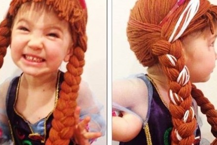 為了幫這些做化療的小朋友打氣，她們用毛線編織出各種迪士尼公主的假髮！