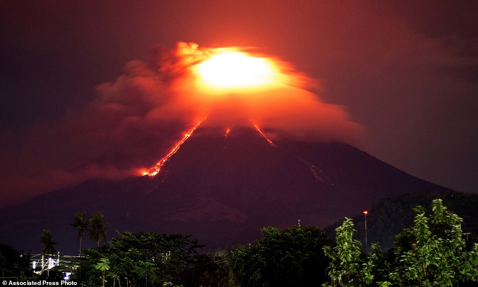 APTOPIX Philippines Volcano