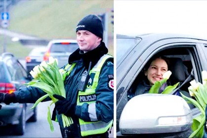 立陶宛警員在《國際婦女節》攔下開車婦女致贈鮮花，網友們卻爆出驚人的兩極反應！