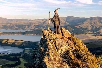 只有狂粉幹得出來，男子一路「跟隨甘道夫」走遍紐西蘭，重現《魔戒》經典中土之旅