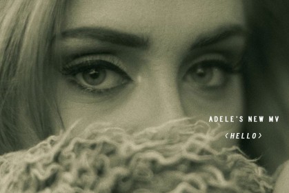 睽違三年後，Adele釋出最新單曲〈Hello〉MV，再次用靈魂歌聲帶給我們感動