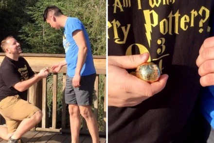 這名男子自行打造「金色飛賊」戒指盒，向同為《哈利波特》粉絲的男友求婚成功！