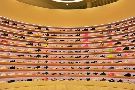 還怕找不到心水球鞋嗎？大阪 F atmos Osaka 海量的女裝球鞋供應絕對讓你買到破產